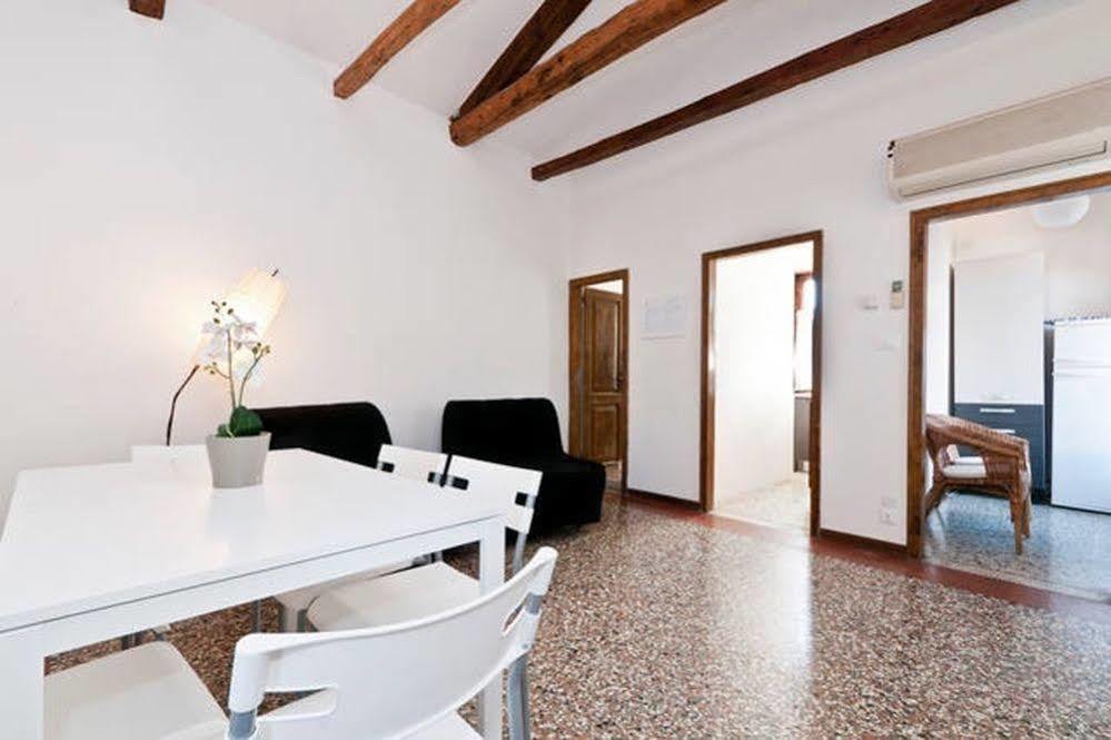 Ca' Giorgia Balcony House Apartment Venice Exterior photo